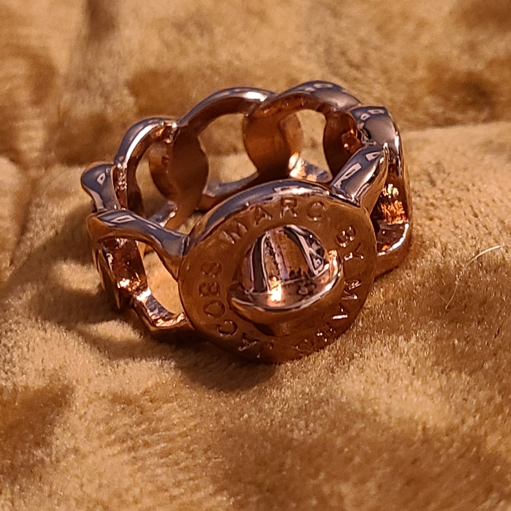 Marc Jacobs chain ring